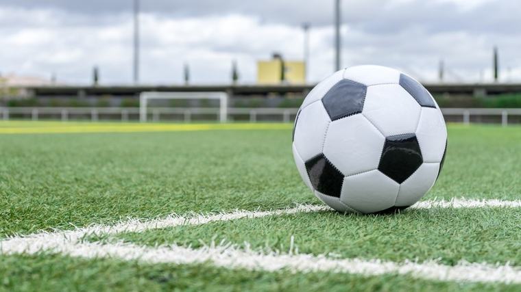 البديل دوفبيك ينقذ بولونيا من هزيمة ثالثة في الدوري الإيطالي