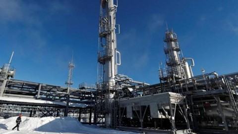Russia Reports 22% Drop in Oil Revenues